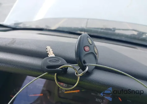 2004 Chevrolet Silverado 2500Hd Lt z USA, uszkodzony, nr VIN 1GCHK23224F261932